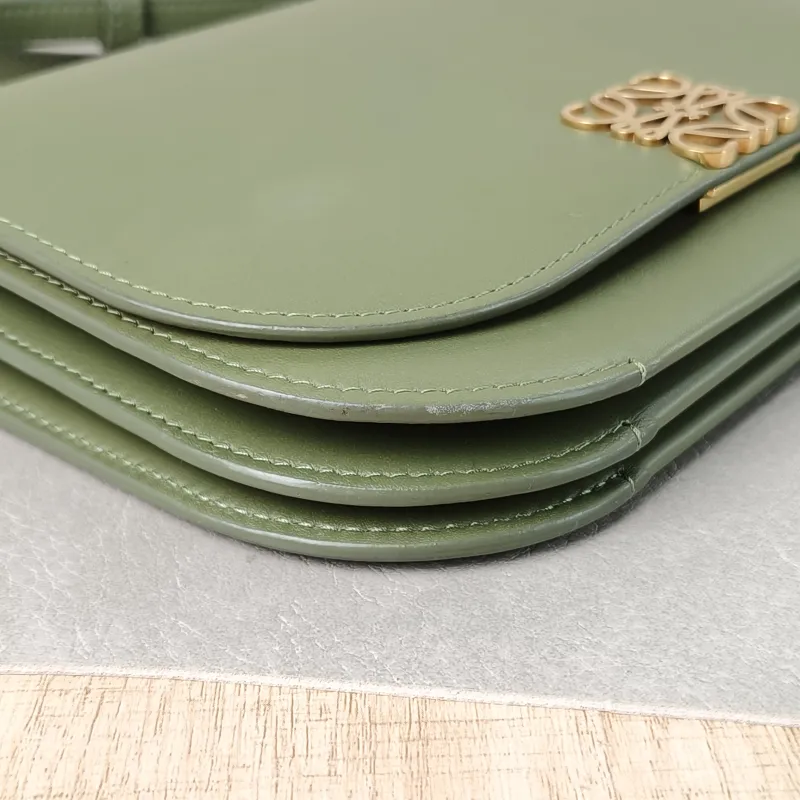 LOEWE Crossbody Bag Goya Calfskin Small 19 × 6 × 13.5 cm — detail view 5 of 11