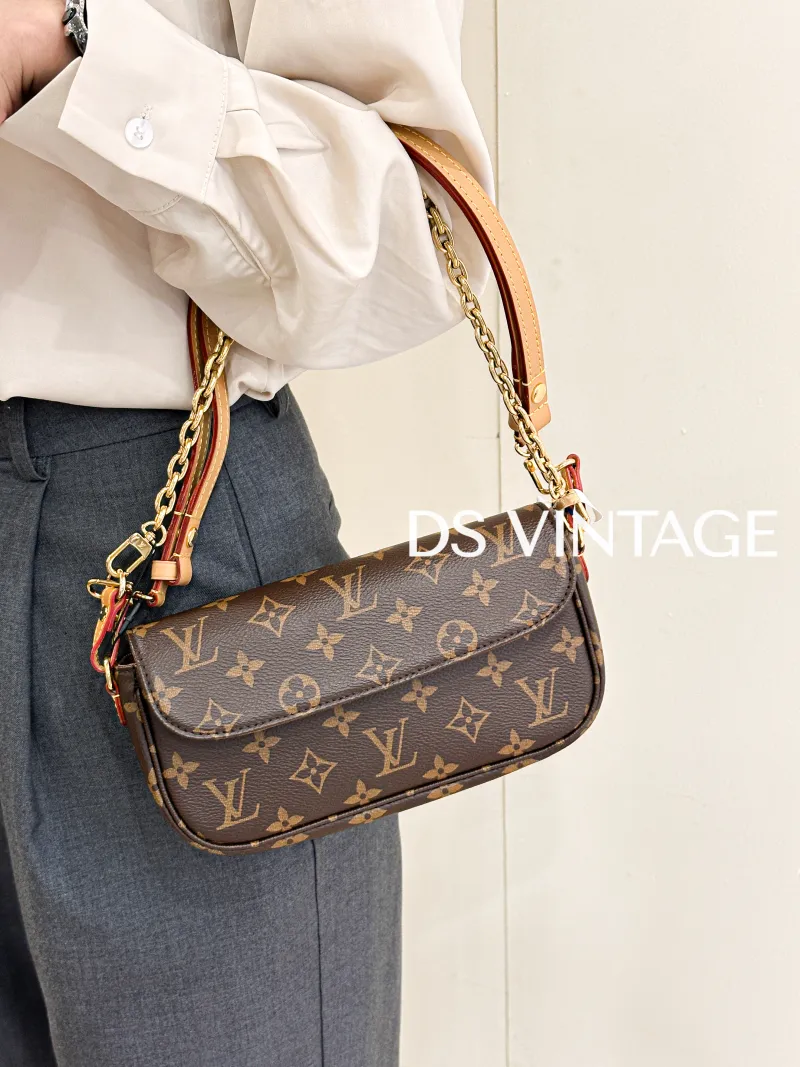 Louis Vuitton Crossbody Bag IVY Monogram PVC Small23.5 × 4.3 × 12 cm — on-model view 3 of 3