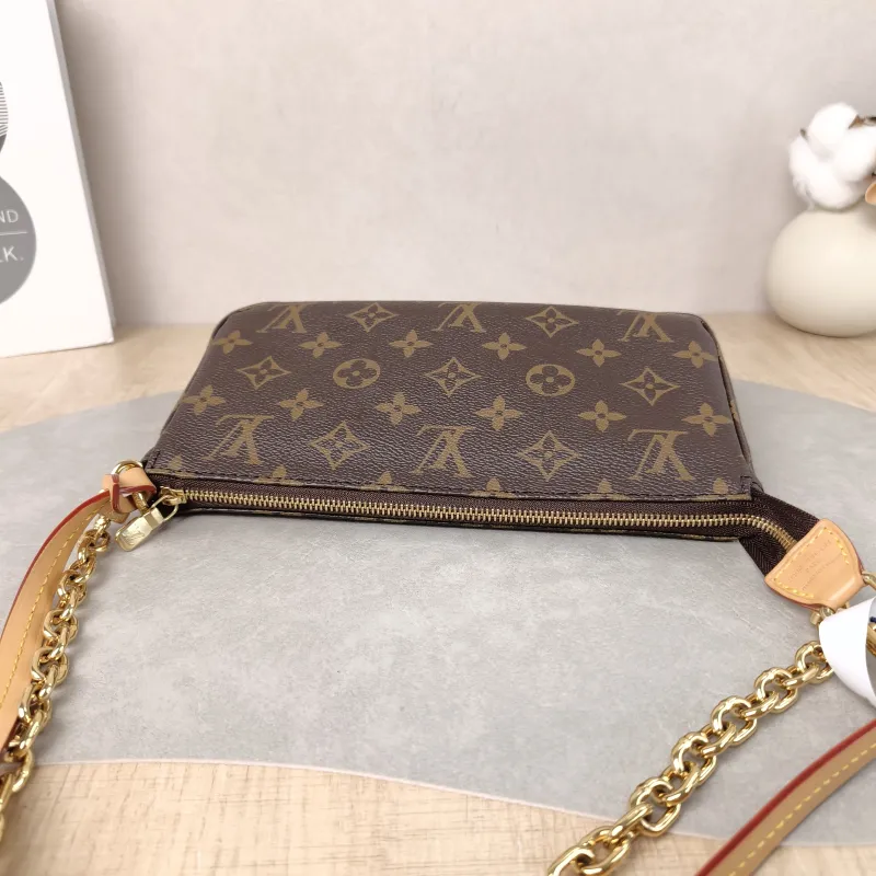 Louis Vuitton Shoulder Bag Pochette Accessoires Monogram PVC Large 23 × 4 × 13.5 cm — detail view 4 of 11