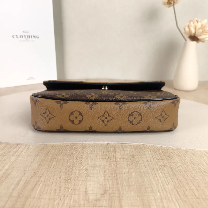 Louis Vuitton Crossbody Bag IVY Monogram PVC Small 23.5 × 4.3 × 12 cm — cover view 2 of 5