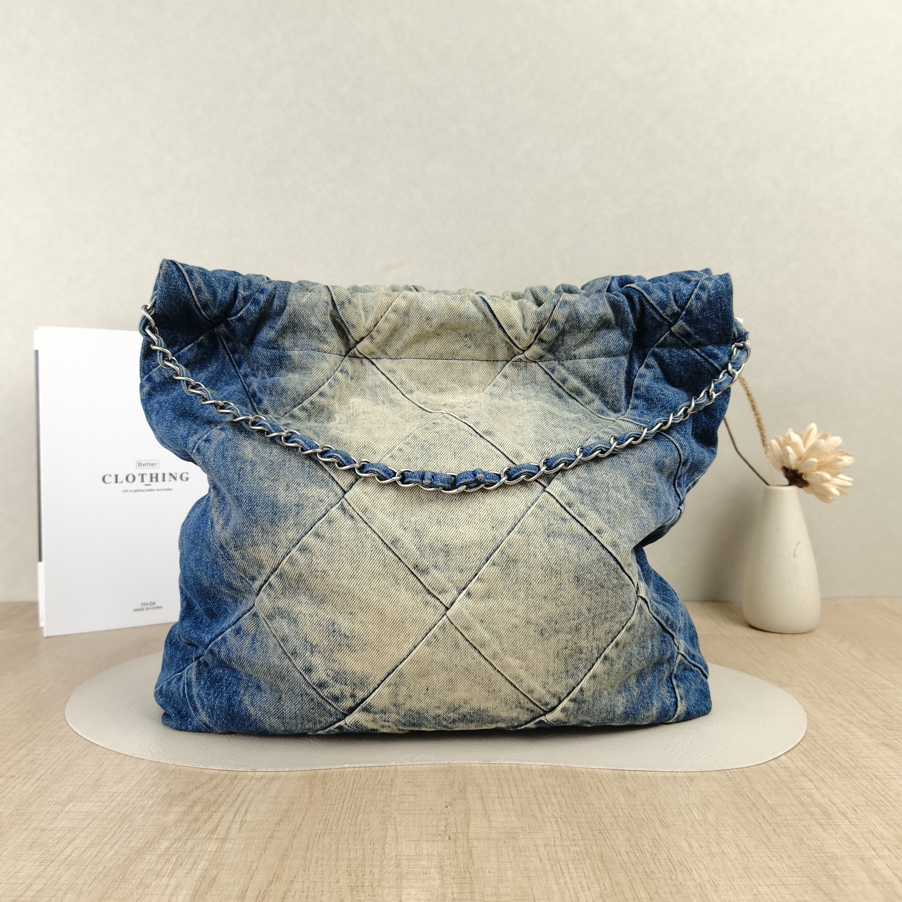 Chanel Shoulder Bag22Bag Medium39 × 8 × 42 cm — cover view 5 of 5