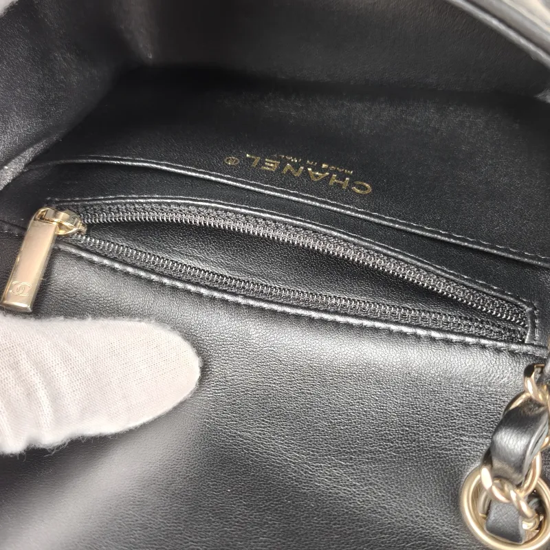 Chanel Crossbody Bag Classic Flap Mini CF Mini Black Lambskin One Size17 × 8 × 13.5 cm — detail view 7 of 15