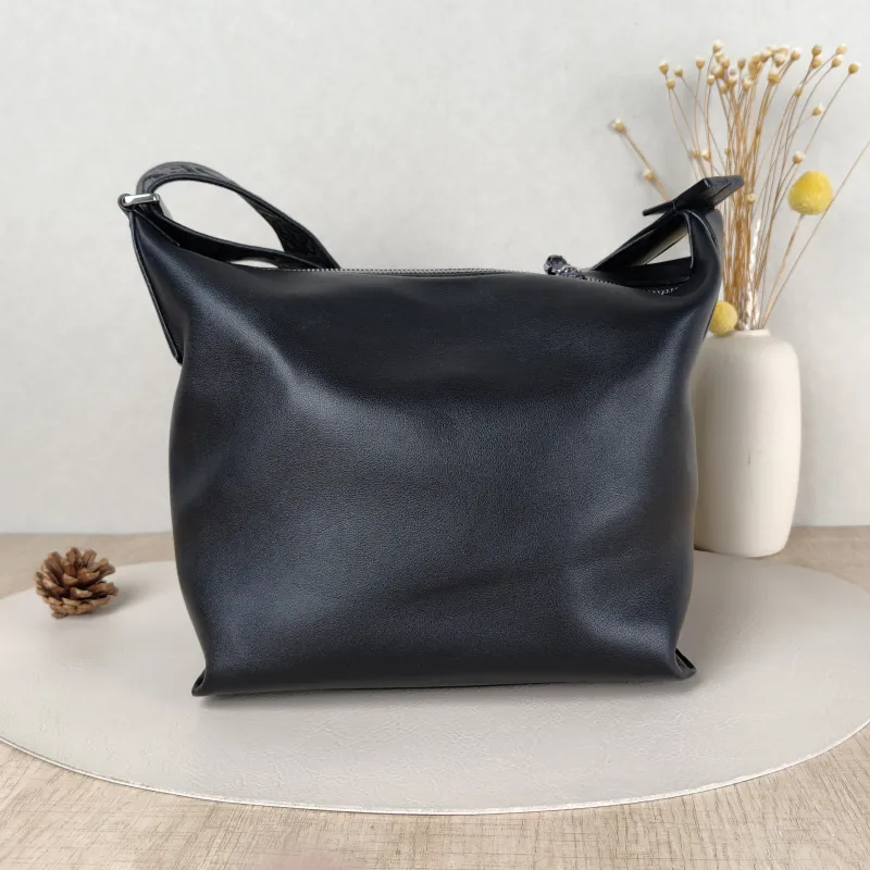 LOEWE Crossbody Bagcubi Crossbody Bag Black Calfskin Small29.5 × 10 × 22 cm — cover view 2 of 5