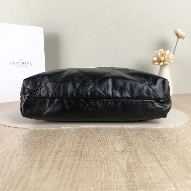 Chanel Shoulder Bag22Bag Black CC alfskin Small35 × 7 × 37 cm — cover view 5 of 5