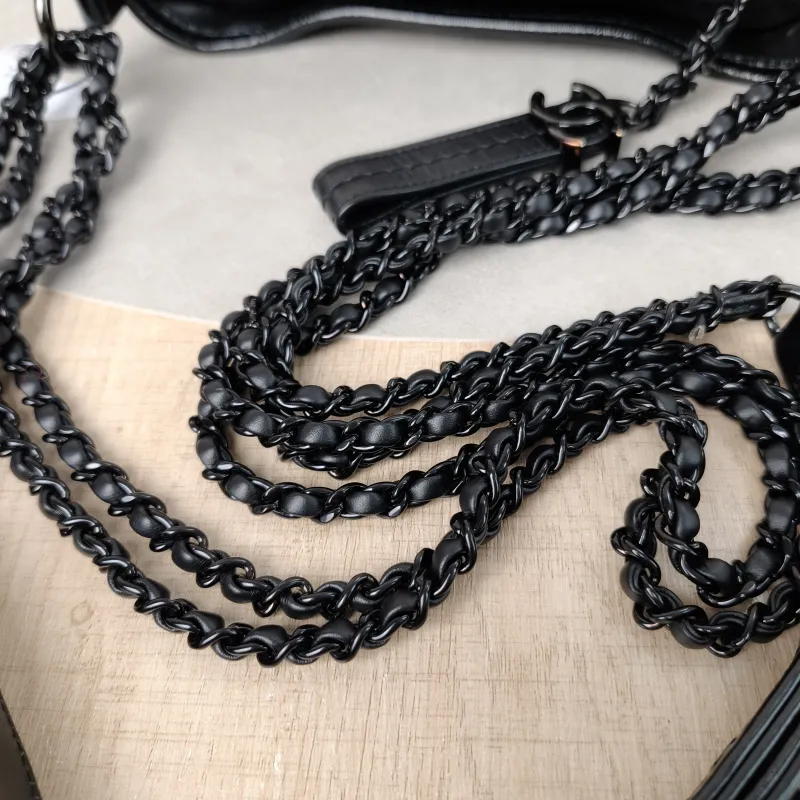 Chanel Crossbody Bag Gabrielle Gabrielle Bagsoblack Black Calfskin Small20 × 8 × 15 cm — detail view 10 of 13