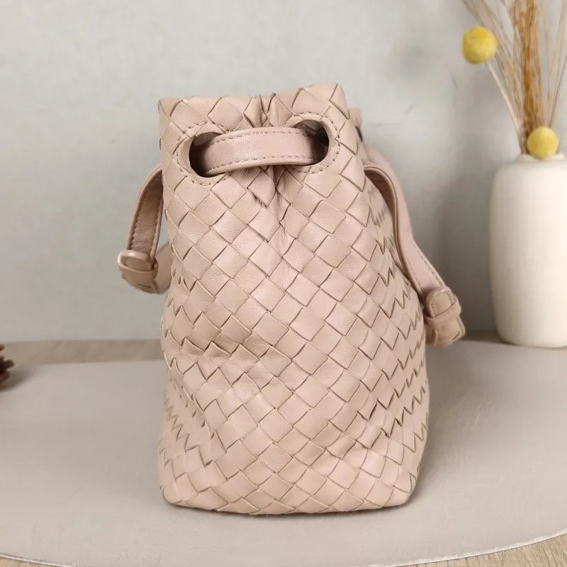 Bottega Veneta Top Handle Bag Woven Top Handle Bag Pink Lambskin One Size 24 × 11 × 20 cm — detail view 7 of 10