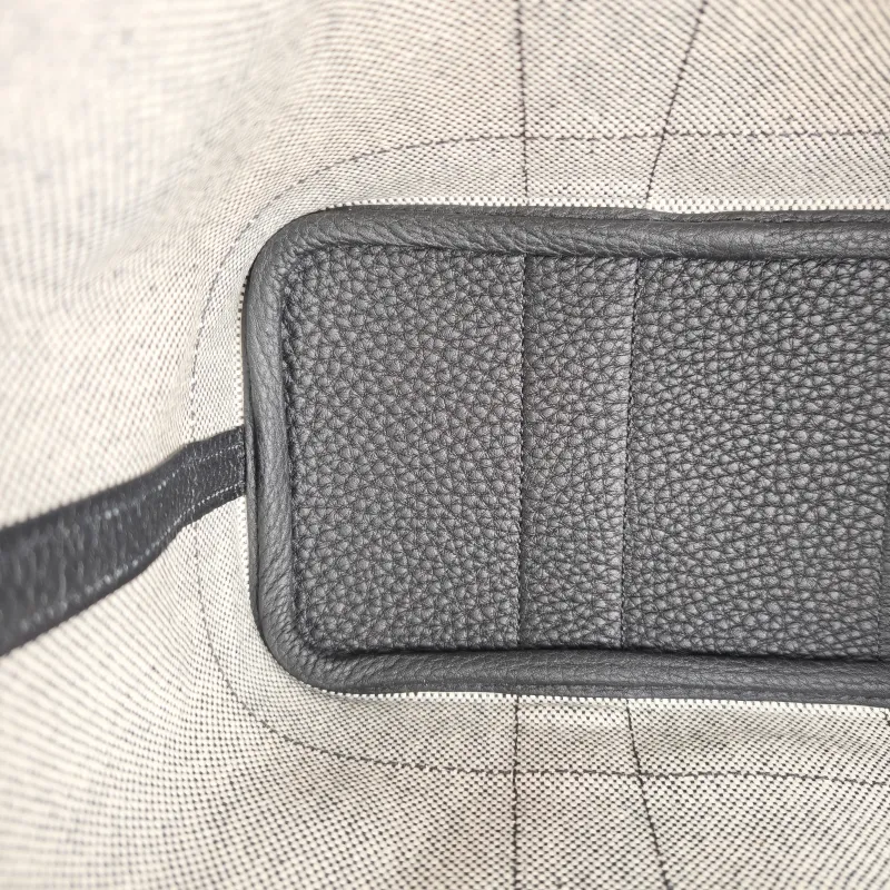 Hermès Top Handle Bag Neo Garden 23 Mini Black · Beige Canvas · Negonda Calfskinmini23 × 10 × 16 cm — detail view 6 of 9