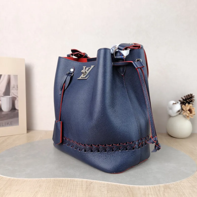 Louis Vuitton Shoulder Bag lockme Shoulder Bag Blue Red Calfskin One Size 25 × 15 × 27 cm — cover view 3 of 5