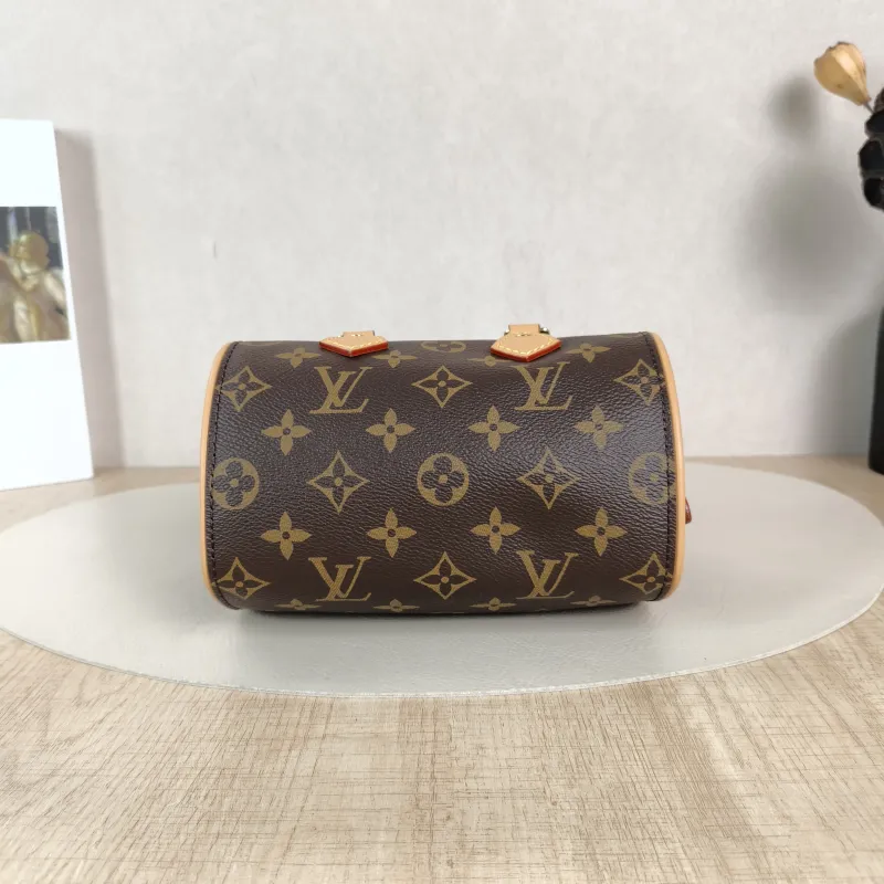 Louis Vuitton Crossbody Bag Nano Speedy Dating Monogram PV Cnano18 × 11.5 × 10.5 cm — cover view 5 of 6