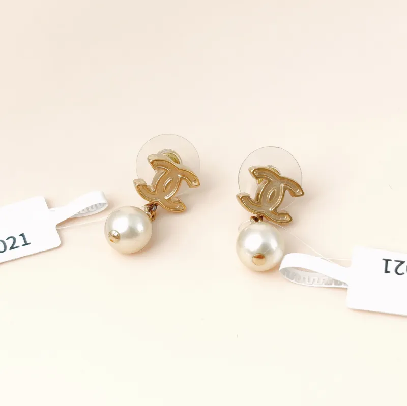 Chanel Earrings CE arrings Pearl Gold One Size