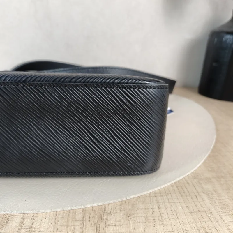 Louis Vuitton Crossbody Bag MARELLE Black Epi Embossed Calfskin Small 25 × 8 × 15 cm — detail view 3 of 10