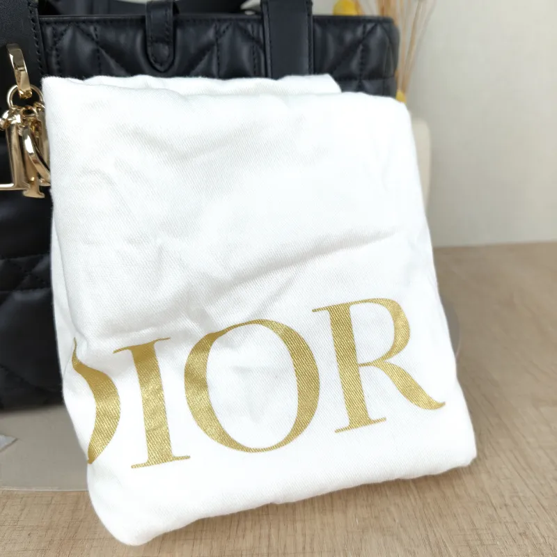 DIOR Top Handle Bag TOUJOURS Black Calfskin Medium 28.5 × 17 × 21.5 cm — detail view 11 of 13