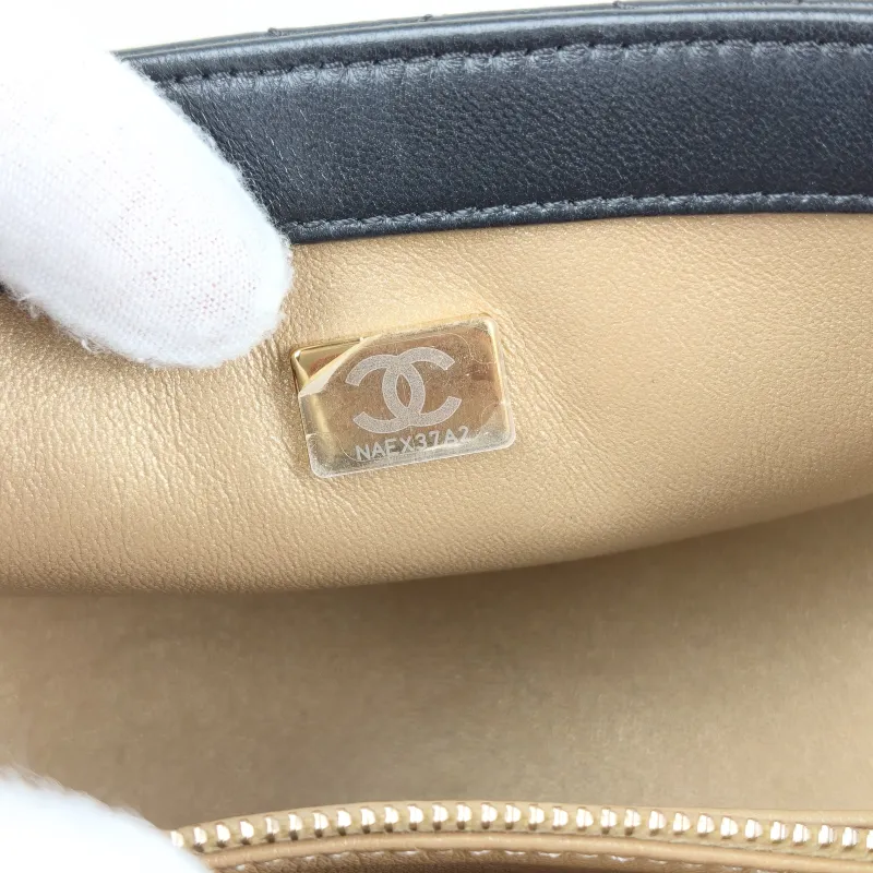 Chanel Crossbody Bag c Black Lambskin Mini 17 × 8 × 13.5 cm — detail view 15 of 15