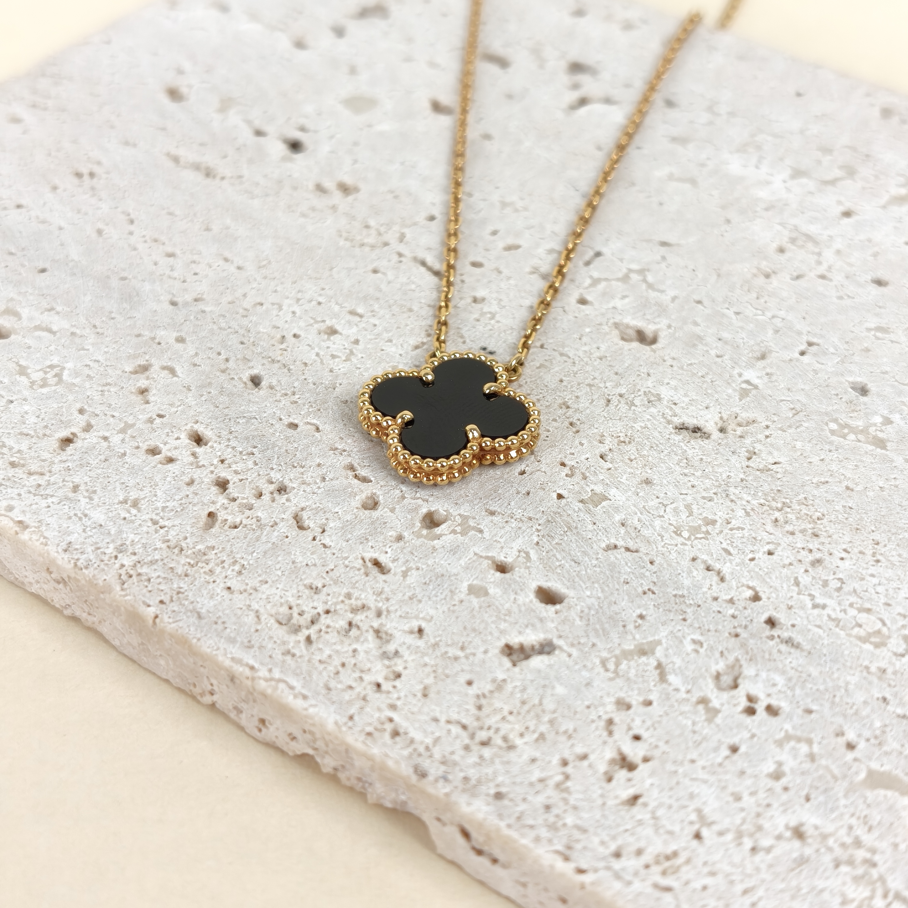 Van Cleef & Arpels Necklace Alhambra Alhambra Collection Necklace 18KY ellow Gold Vintage Small42cm — cover view 5 of 6