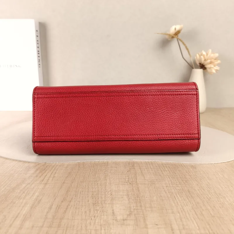 GUCCI Top Handle Bag Marmont Top Handle Bag Red Calfskin One Size26 × 11 × 18 cm — cover view 2 of 5