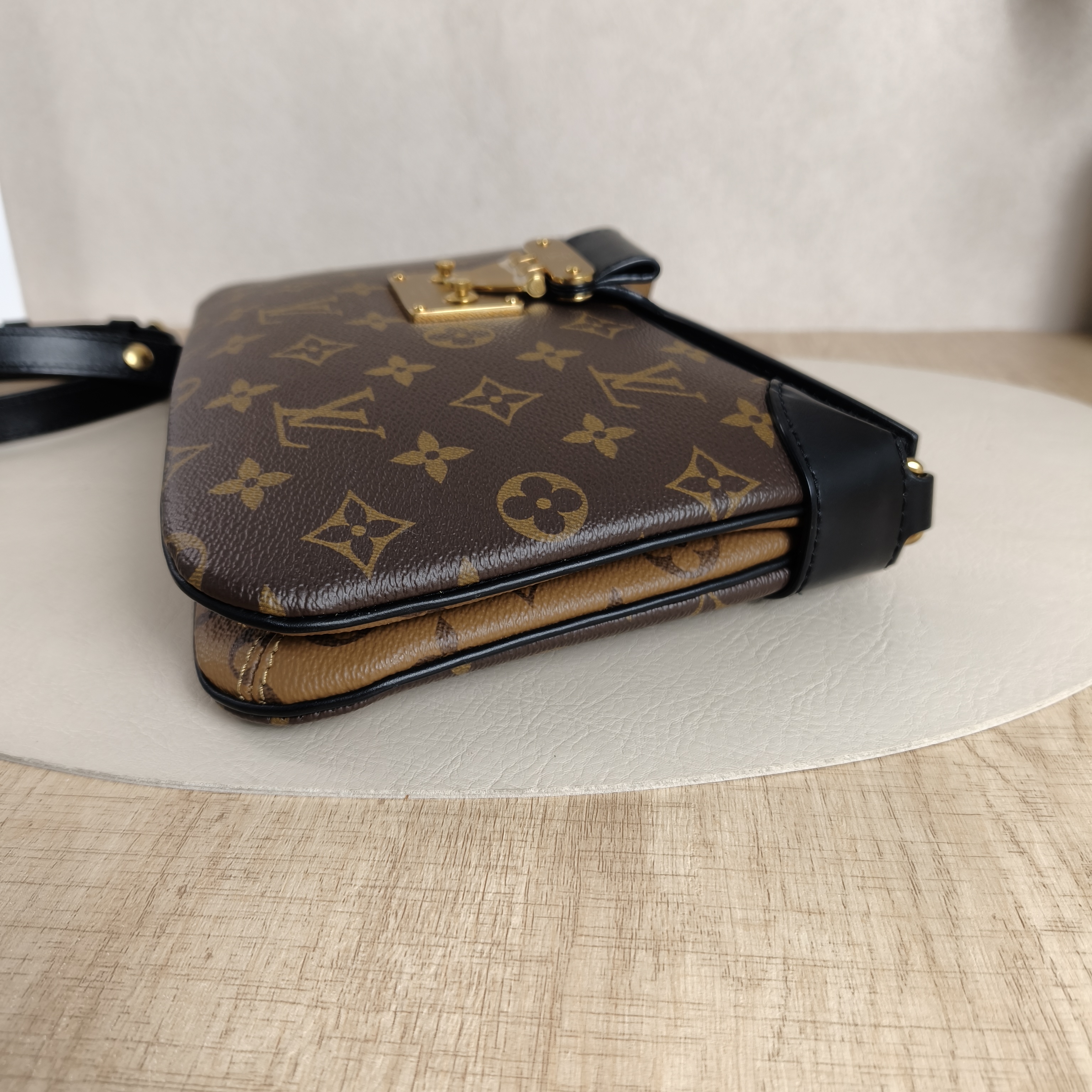 Louis Vuitton Crossbody Bag Twinny Monogram PVC29 × 9 × 19 cm — cover view 9 of 10