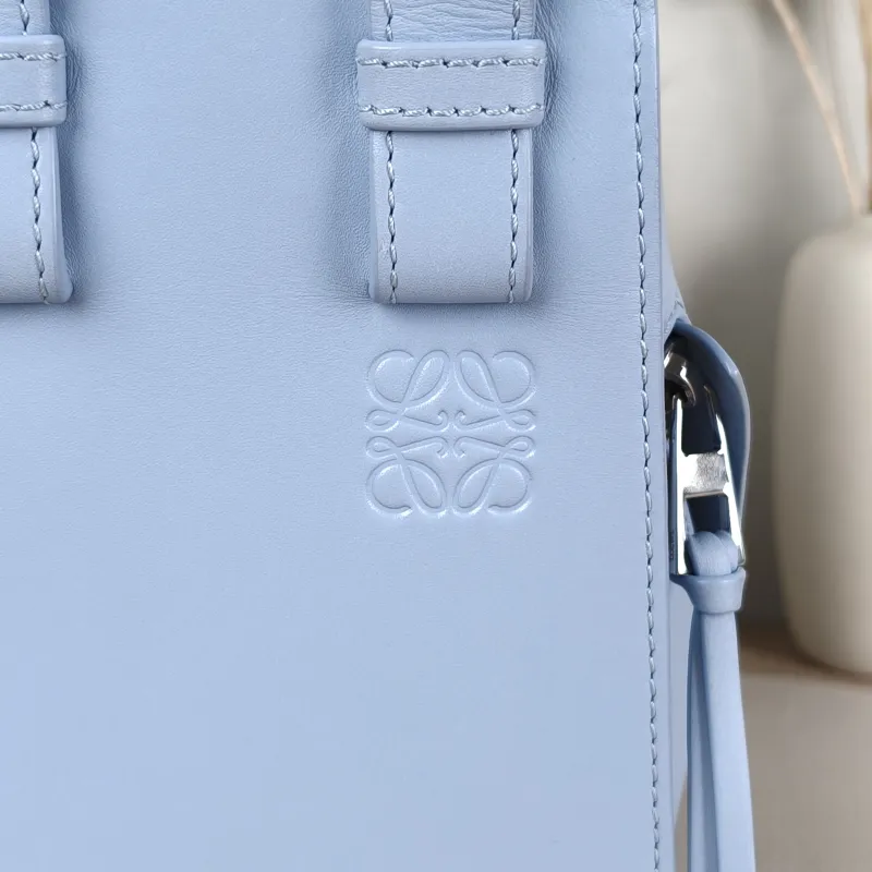 LOEWE Shoulder Bag Hammock Blue Calfskin Small 20 × 14.5 × 21 cm — detail view 6 of 9