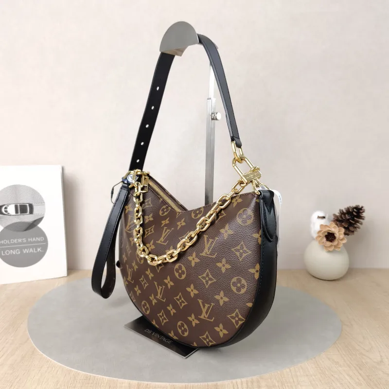 Louis Vuitton Shoulder Bag COOKIE Monogram PVC BB 28.5 × 5 × 19 cm — cover view 2 of 5