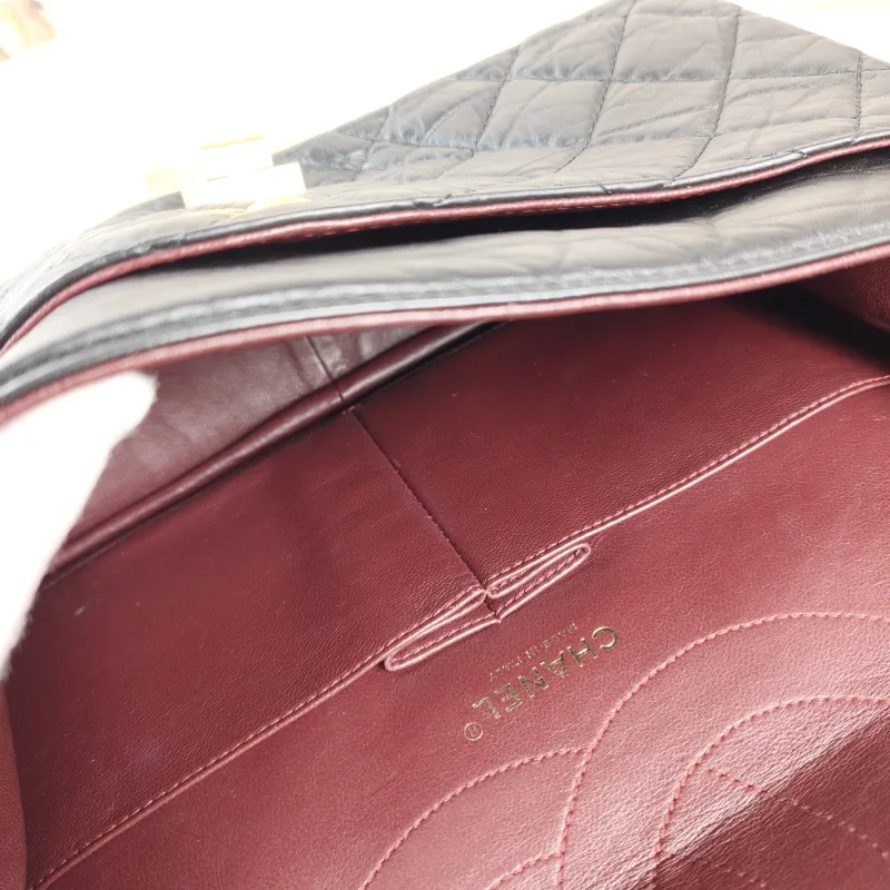 Chanel Shoulder Bag 2.55 Black Calfskin Large 31.5 × 10 × 20 cm 14 — detail view 2 of 13