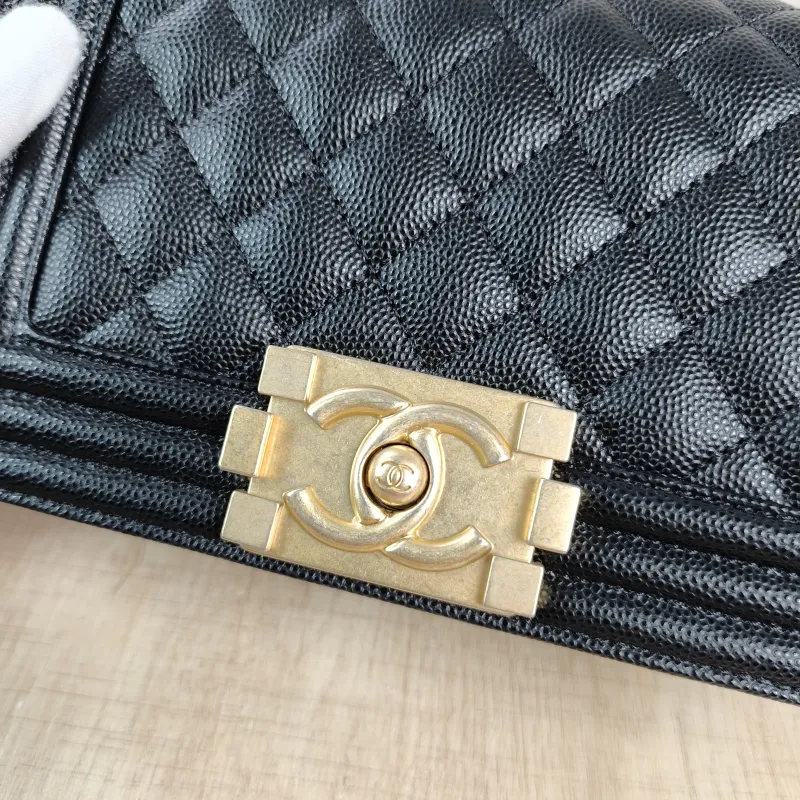 Chanel Crossbody Bag Le Boy​Black Grained Calfskin Small20.5 × 8.5 × 12 cm — detail view 7 of 13