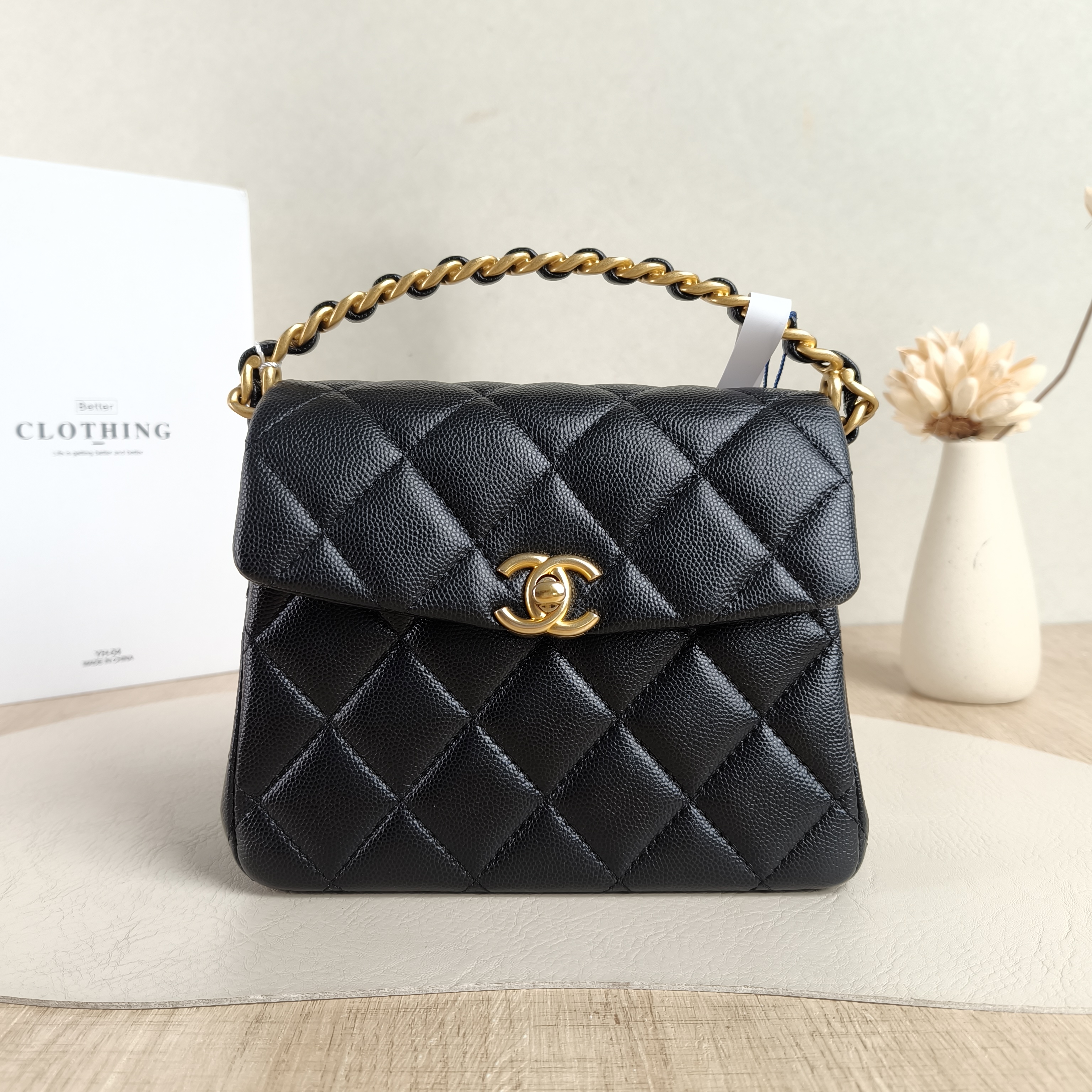 Chanel Crossbody Bag Black Calfskin One Size18 × 7 × 14 cm