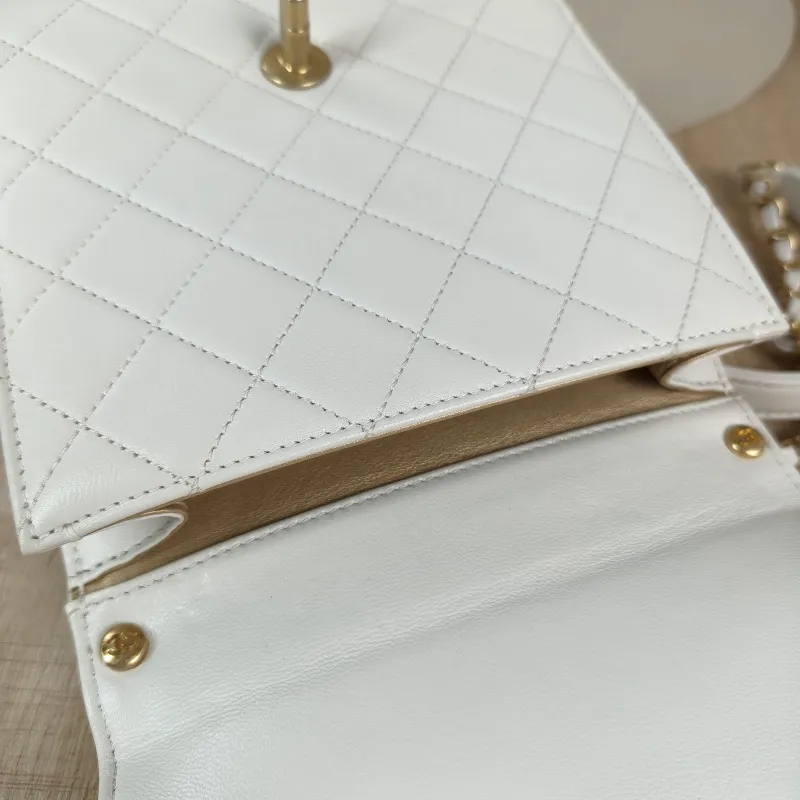 Chanel Crossbody Bag logo cf Collection Edition Crossbody Bag White Lambskin One Size 16 × 4 × 17.5 cm 30 — detail view 9 of 13