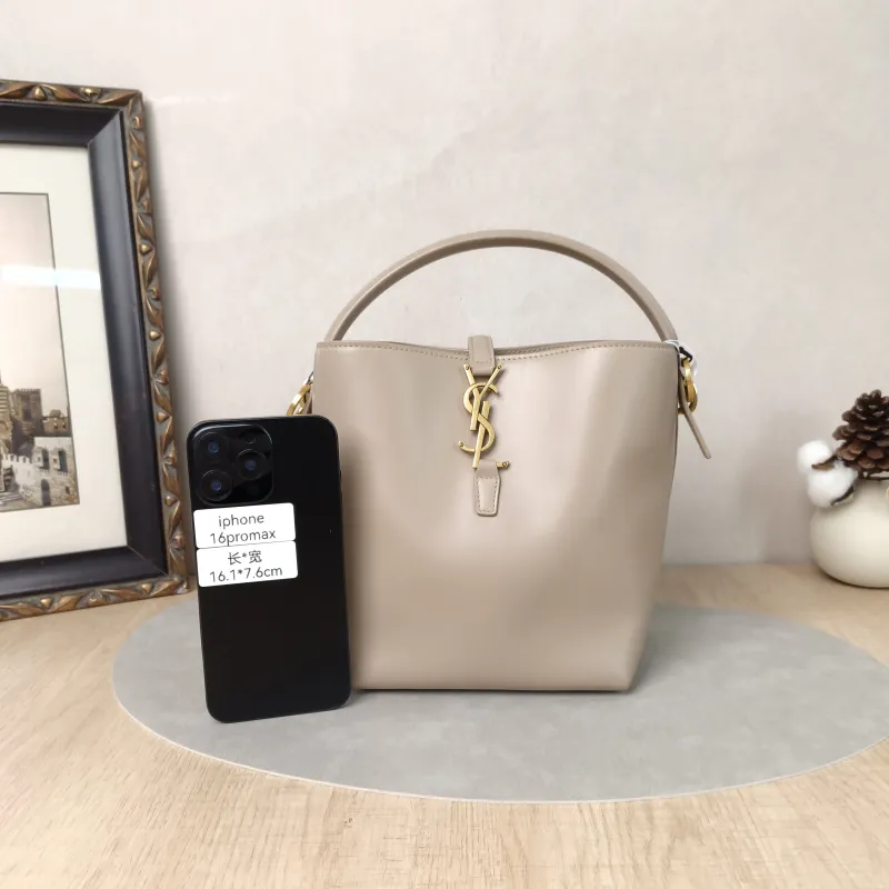 SAINT LAURENT Shoulder Bag LE 37 Brown Calfskin Small17 × 13 × 20 cm — cover view 2 of 6