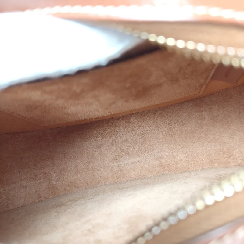 CELINE Crossbody Bag Cuir Triomphe Brown Calfskin Large 20 × 6 × 15 cm — detail view 1 of 10