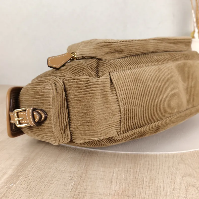 Miumiu Shoulder Bag Pocket Brown Large 32 × 9 × 28 cm — detail view 12 of 15