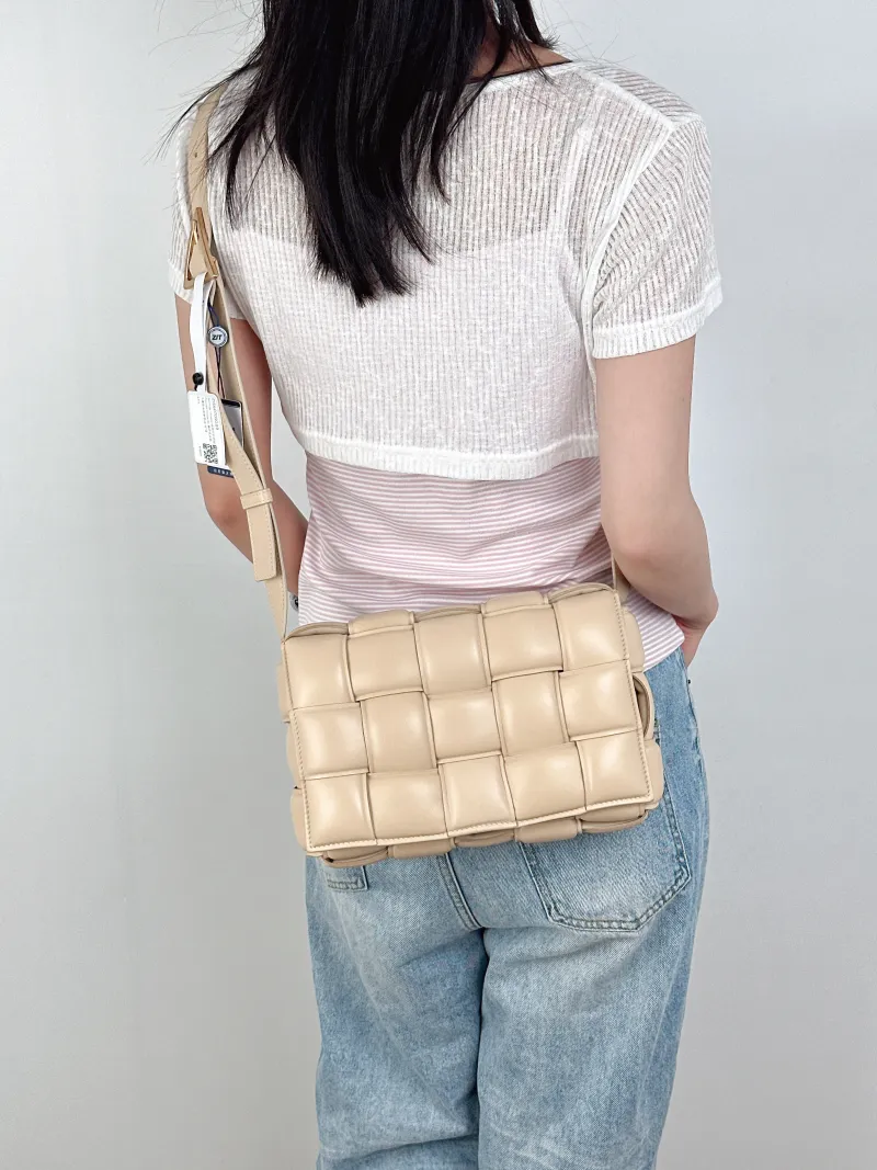 Bottega Veneta Crossbody Bag Padded Cassette Woven Lambskin Medium26 × 8 × 18 cm — on-model view 2 of 2