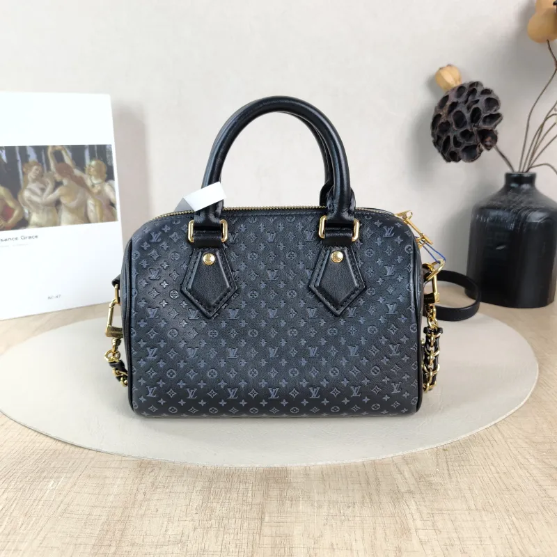 Louis Vuitton Crossbody Bag Speedy20 Black Calfskin Small 20.5 × 12 × 13.5 cm — cover view 2 of 5
