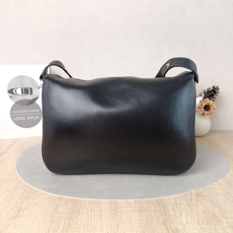 GUCCI Crossbody Bag Horsebit 1955 Horsebit Edition Medium Black Lambskin Medium 30 × 11 × 20.5 cm — cover view 2 of 6