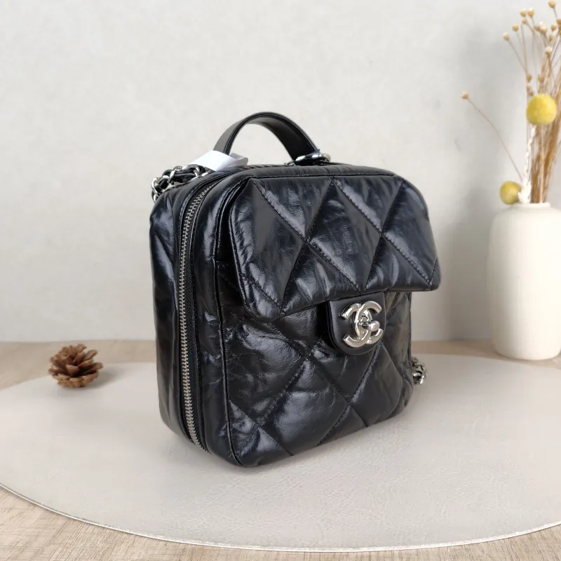 Chanel Crossbody Bag Crossbody Bag Black Waxed Leather One Size17 × 8 × 18 cm — cover view 4 of 5