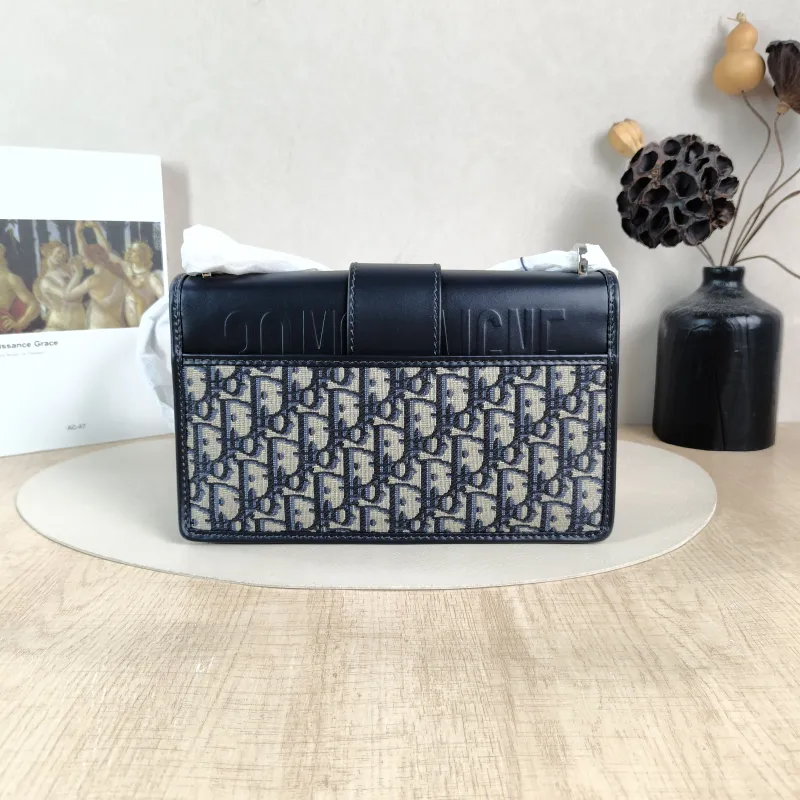DIOR Crossbody Bag 30Montaigne 30 Blue Calfskin，Canvas Medium 25 × 9 × 16.5 cm — cover view 3 of 6