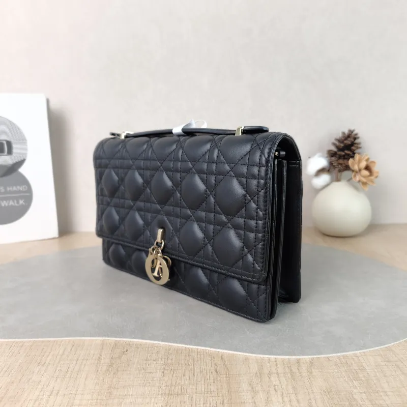 DIOR Crossbody Bag My Chain Bag Black Lambskin One Size 24 × 6.5 × 15 cm — cover view 2 of 5
