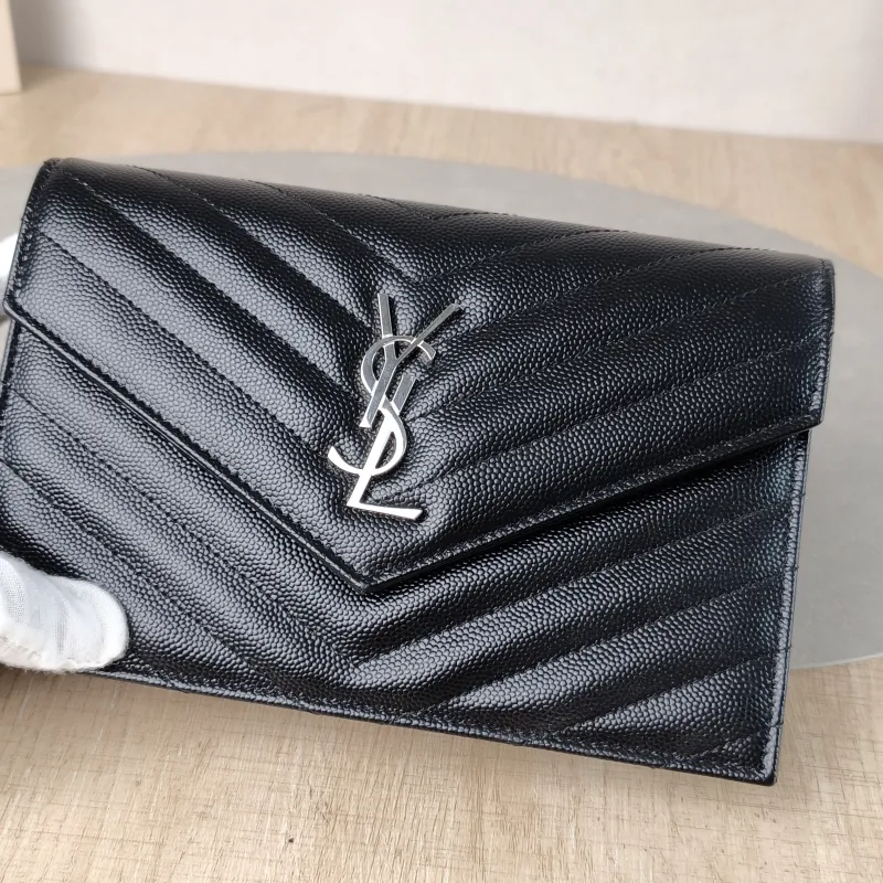 SAINT LAURENT Crossbody Bag CASSANDRE ENVELOPE Black Calfskin One Size 19 × 3.5 × 12.5 cm — detail view 1 of 11
