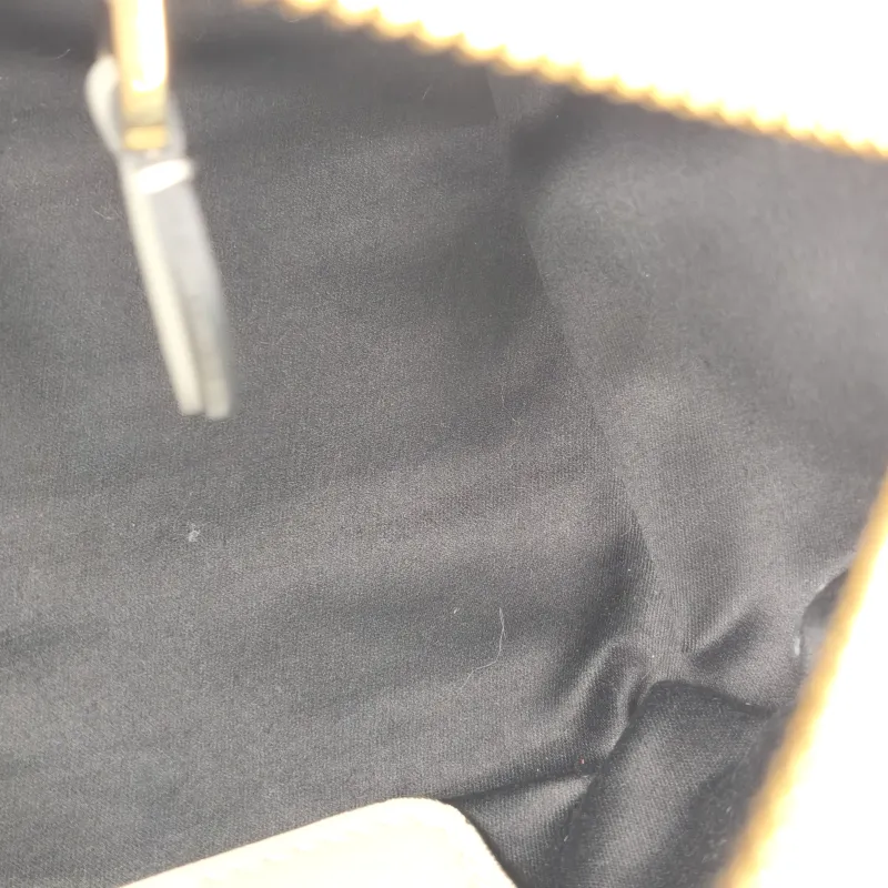 Miumiu Top Handle Bag Top Handle Bag White 28 × 13 × 15 cm — detail view 11 of 11