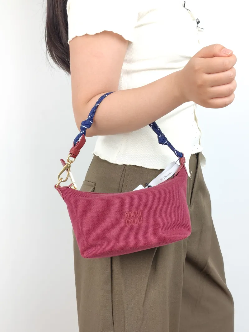 Miumiu Top Handle Bag Spirit Woven Vanity Case Bag Cosmetic Bag Red Canvas One Size 18.5 × 10 × 14 cm — on-model view 1 of 2