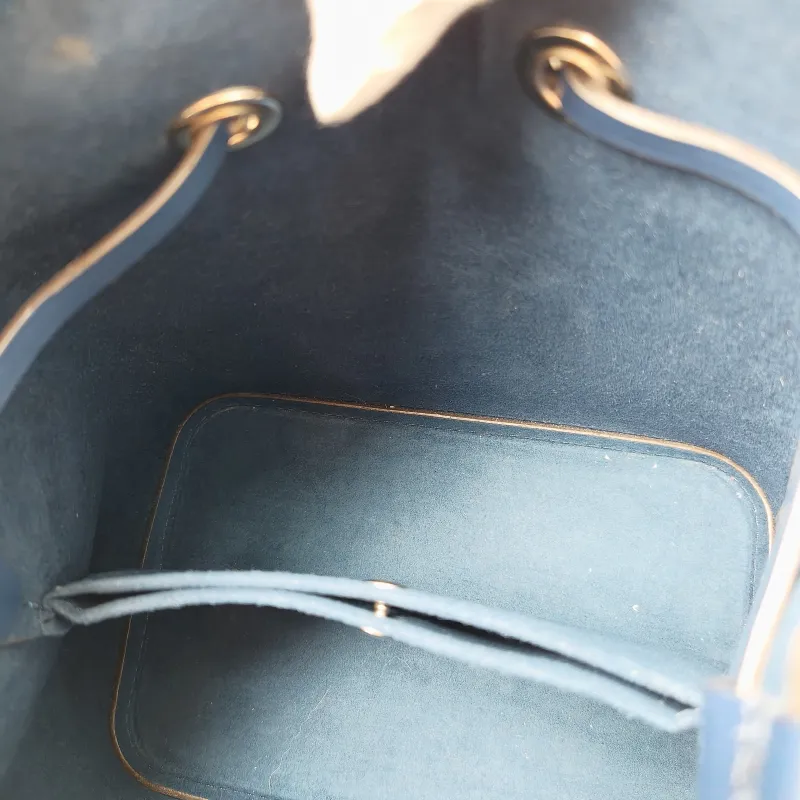 GUCCI Crossbody Bag NÉONOÉ Bucket Bag BB Monogram PVC Medium 24 × 7 × 14.5 cm — detail view 9 of 13