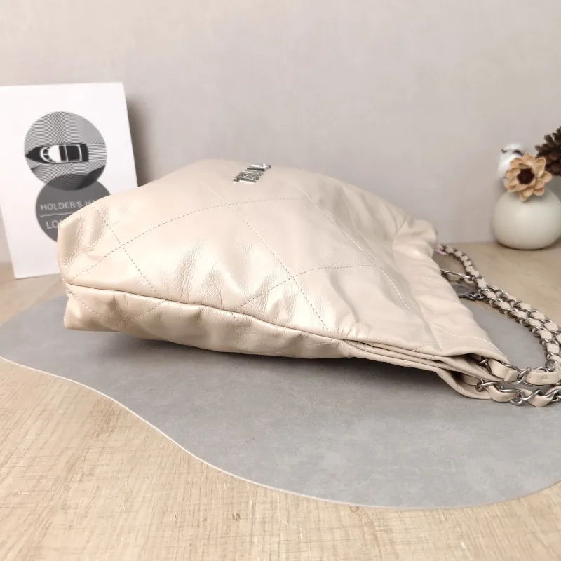 Chanel Shoulder Bag 22Bag Beige Calfskin Small 35 × 7 × 37 cm — detail view 5 of 12