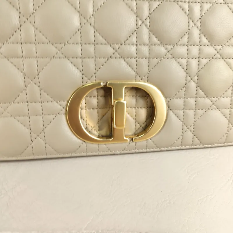 DIOR Shoulder Bag Caro Chain Bag Taupe Calfskin Large 28.5 × 10 × 17.5 cm — detail view 4 of 10