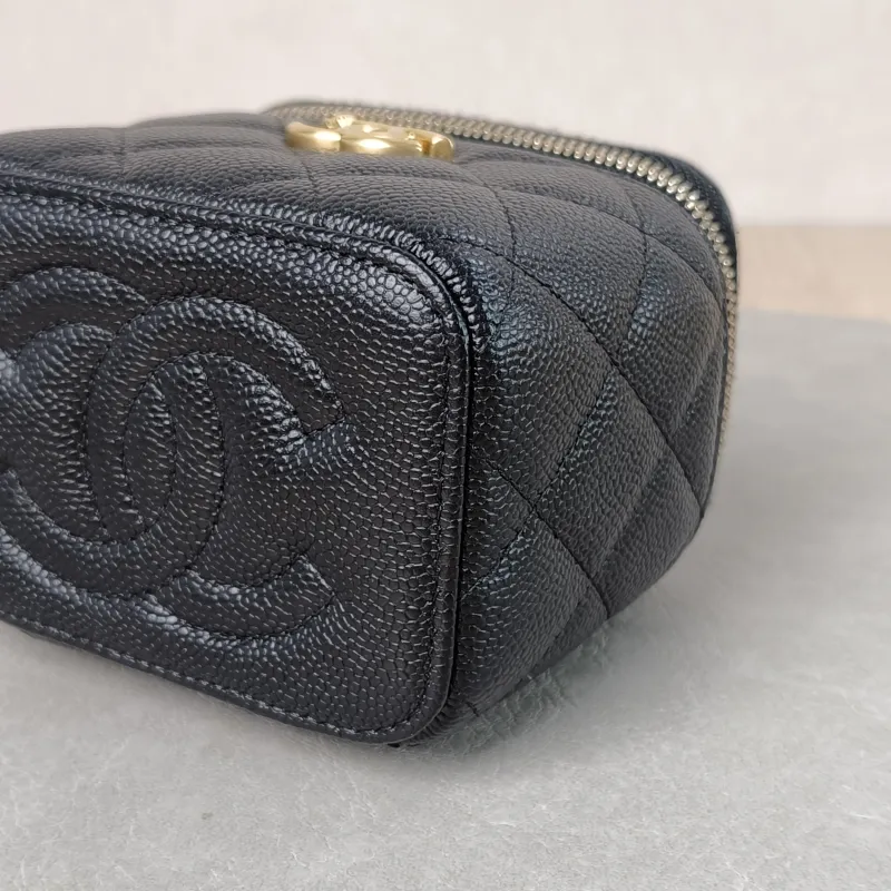 Chanel Crossbody Bag Edition Black Grained Calfskin nano 10 × 7 × 9 cm — detail view 11 of 11