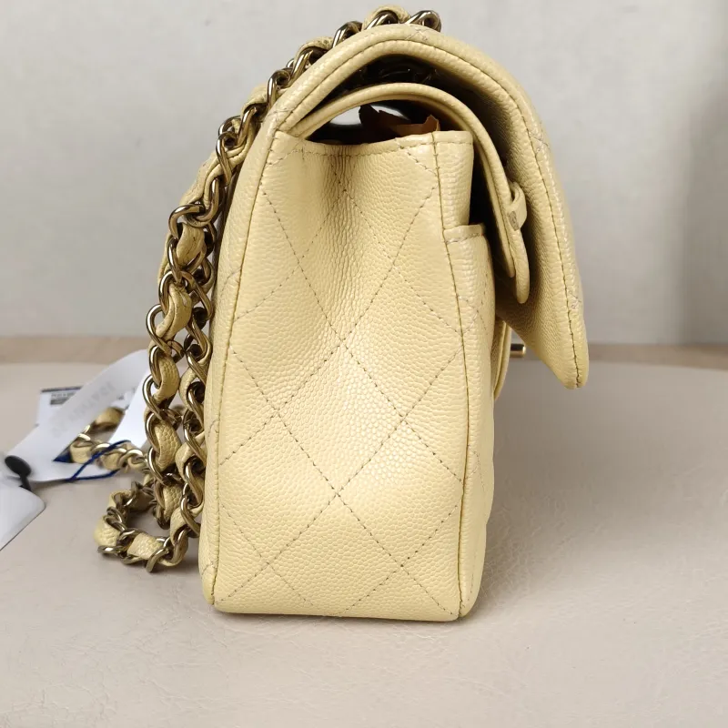 Chanel Crossbody Bag Classic Flap CF Yellow Grained Calfskin Small 23 × 6 × 14.5 cm — detail view 2 of 13