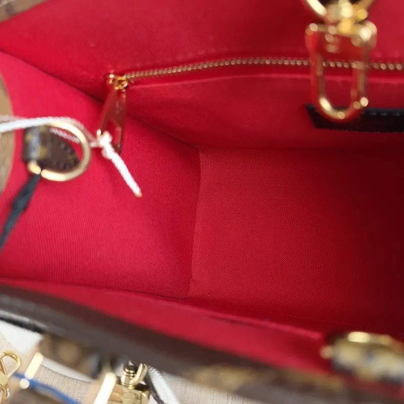 Louis Vuitton Shoulder Bag Onthego Monogram PVC Small 25 × 11.5 × 19 cm — detail view 11 of 12