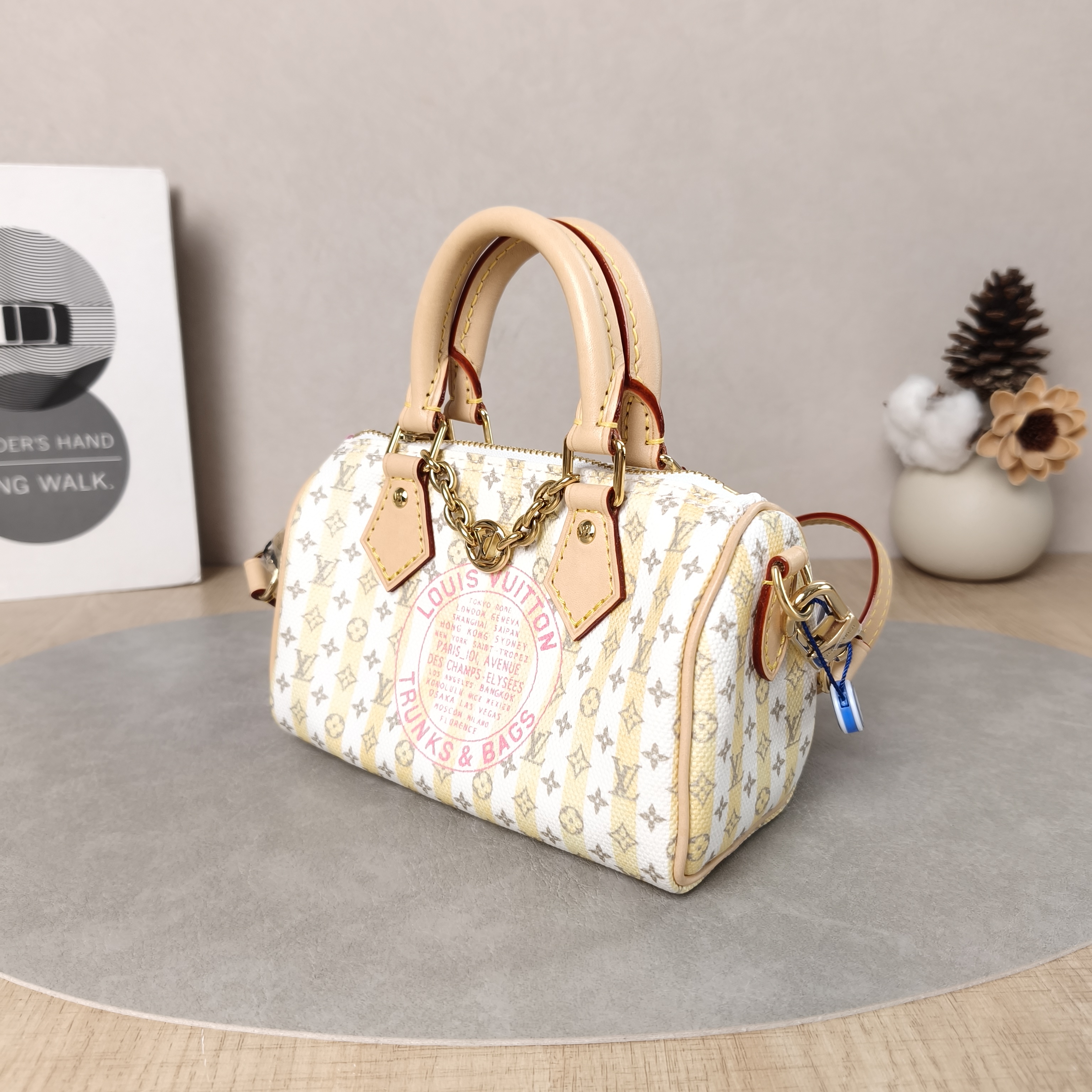Louis Vuitton Crossbody Bag Speedy Nano Collection White · Yellow PV Cnano16 × 7.5 × 10 cm — cover view 4 of 5