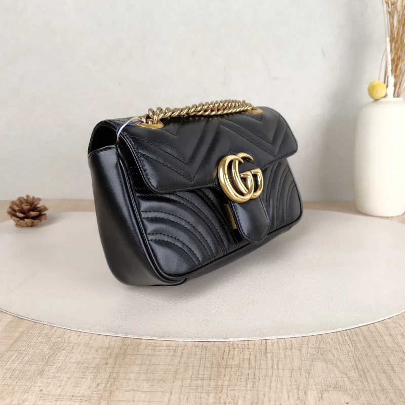 GUCCI Crossbody Bag GG Marmont Small Marmont 22Black CC alfskin Small22 × 6 × 13 cm — cover view 3 of 6