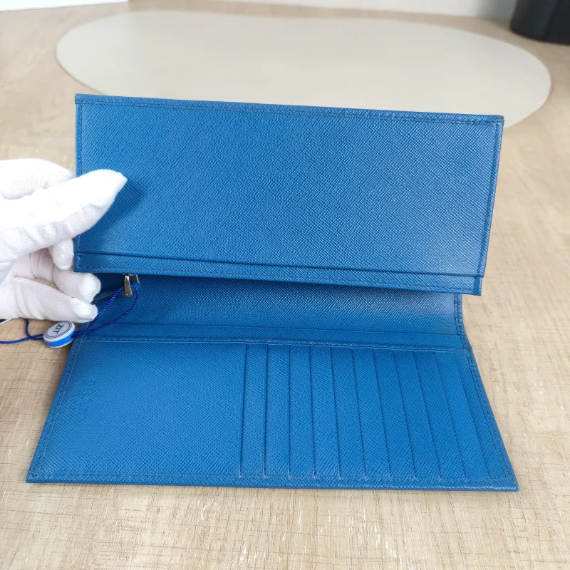 PRADA Wallet Wallet Blue Calfskin 19 × 2.5 × 9 cm — detail view 8 of 9