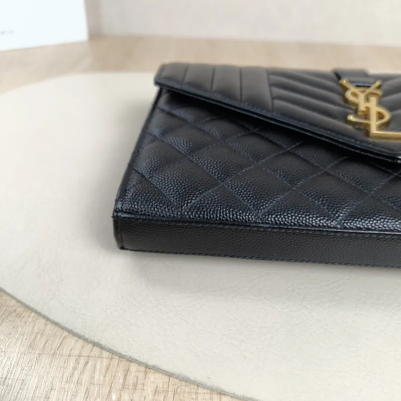 SAINT LAURENT Crossbody Bag ENVELOPE Black Grained Calfskin Small21 × 6 × 13 cm — detail view 1 of 15