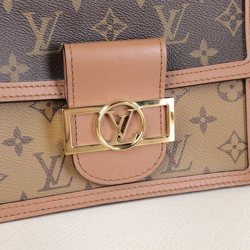 Louis Vuitton Crossbody Bag Dauphine Monogram PVC Mini 20 × 9 × 15 cm — detail view 11 of 11