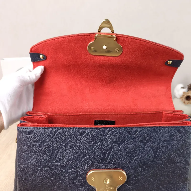 Louis Vuitton Crossbody Bag Georges Blue Calfskin Medium34 × 15 × 22 cm — detail view 7 of 15